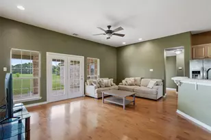 130 Cotton Rows Ln, Taylor, TX 76574 - Photo 15