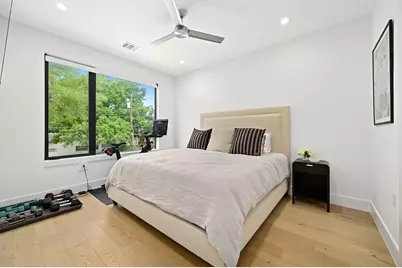5515 Jim Hogg Avenue, Austin, TX 78756 - Photo 27