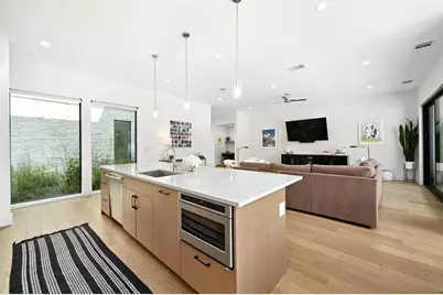 5515 Jim Hogg Avenue #B, Austin, TX 78756 - Photo 13