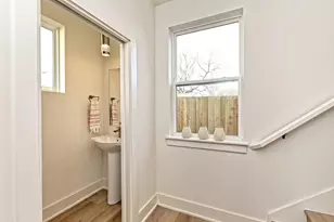 1116 Atkinson Rd, Austin, TX 78752 - Photo 9