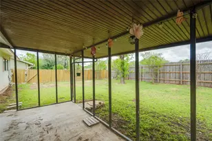 4811 Brushy Ridge Dr, Austin, TX 78744 - Photo 9