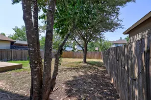 13421 Alysheba Dr, Del Valle, TX 78617 - Photo 33