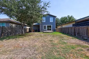 13421 Alysheba Dr, Del Valle, TX 78617 - Photo 35