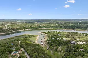 25420 Cove Dr, Spicewood, TX 78669 - Photo 9