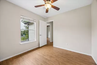 10712 Marshitahs Way, Austin, TX 78748 - Photo 9