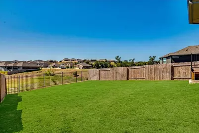 457 El Capitan Loop, Dripping Springs, TX 78620 - Photo 5