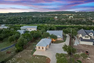 1325 Likeness Rd, Spicewood, TX 78669 - Photo 37