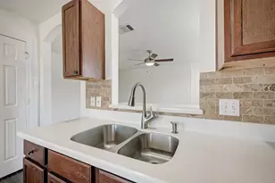 13124 Winecup Mallow Trl, Elgin, TX 78621 - Photo 13