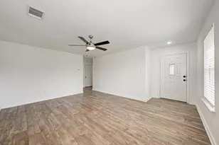 13124 Winecup Mallow Trl, Elgin, TX 78621 - Photo 7