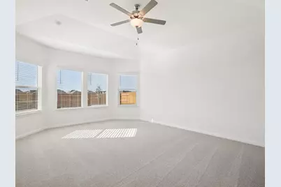 721 Universal Drive, Hutto, TX 78634 - Photo 7