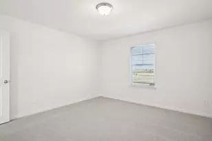 721 Universal Dr, Hutto, TX 78634 - Photo 11