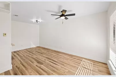 1705 Crossing Place #117B, Austin, TX 78741 - Photo 9