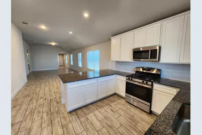 313 Gaida Loop Loop, Georgetown, TX 78628 - Photo 5