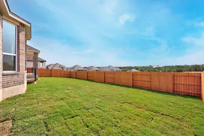 112 Lookout Point Drive, Liberty Hill, TX 78642 - Photo 27
