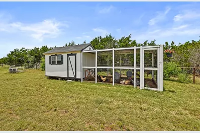 105 Yellow Senna Place, Liberty Hill, TX 78642 - Photo 35