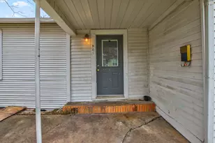 921 W 5th St, Taylor, TX 76574 - Photo 13