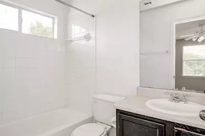 524 Rolling Oak Drive, Round Rock, TX 78664 - Photo 13