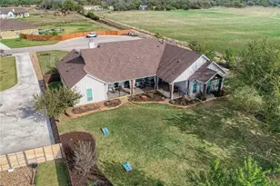 132 Huerta Rd, Florence, TX 76527 - Photo 31