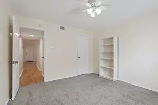 2401 Leon St, Austin, TX 78705 - Photo 15