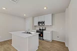 2117 Windflower Ln, Luling, TX 78648 - Photo 5