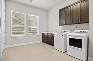 1511 Parke Bluff Bend, Cedar Park, TX 78613 - Photo 25