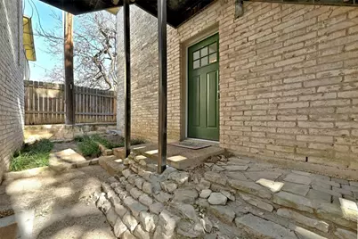 1304 Summit Street #101, Austin, TX 78741 - Photo 11