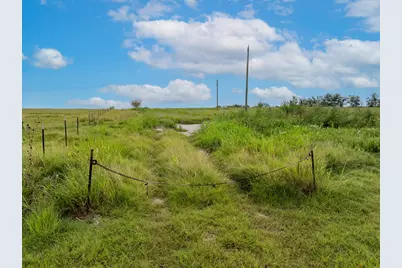 5275 Cr 424 Road, Thrall, TX 76578 - Photo 17