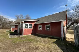 548 Spring River Dr, Martindale, TX 78655 - Photo 5