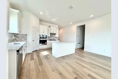 270 Pale Horse Bend, Buda, TX 78610 - Photo 3