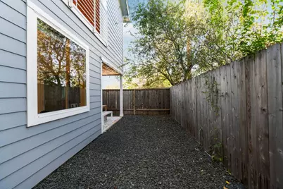 1148 Webberville Road #6, Austin, TX 78721 - Photo 33