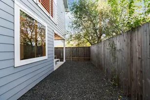 1148 Webberville Rd, Austin, TX 78721 - Photo 33