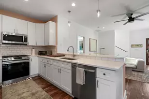 1148 Webberville Rd, Austin, TX 78721 - Photo 13