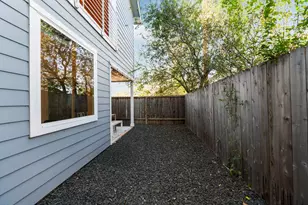 1148 Webberville Rd, Austin, TX 78721 - Photo 33