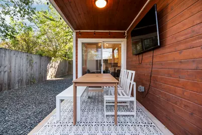 1148 Webberville Road #6, Austin, TX 78721 - Photo 31