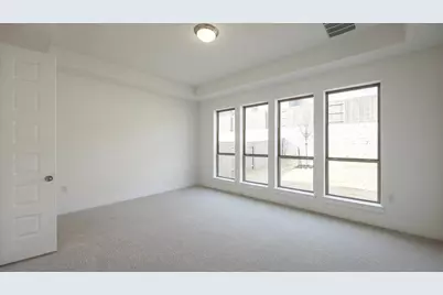 7100 Stitzel Weller Drive, Austin, TX 78744 - Photo 3