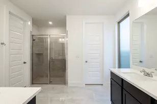 7100 Stitzel Weller Dr, Austin, TX 78744 - Photo 5