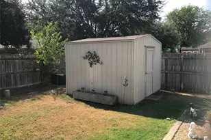 309 Nicole Way, Bastrop, TX 78602 - Photo 15