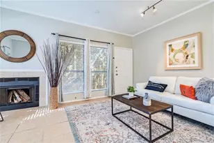 802 S 1st St, Austin, TX 78704 - Photo 3