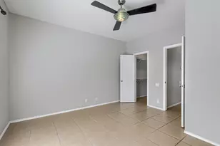 802 S 1st St, Austin, TX 78704 - Photo 11
