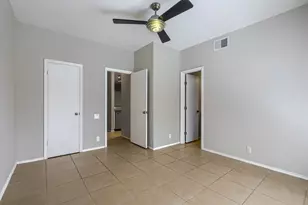 802 S 1st St, Austin, TX 78704 - Photo 13