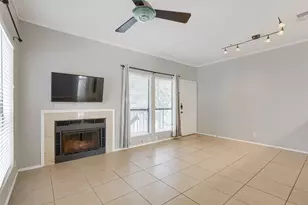 802 S 1st St, Austin, TX 78704 - Photo 5