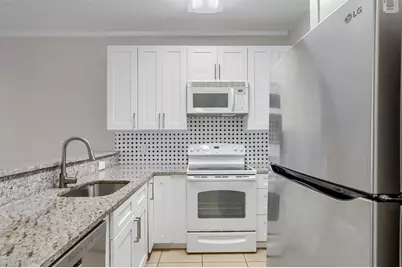 802 S 1st Street #206, Austin, TX 78704 - Photo 5