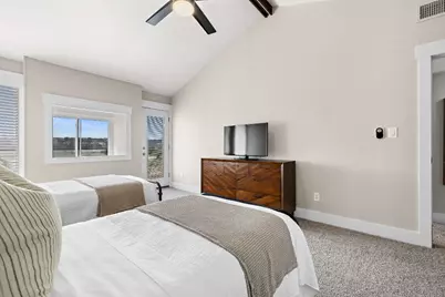 305 Venture Boulevard S, Lago Vista, TX 78645 - Photo 27