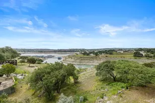 305 Venture Blvd S, Lago Vista, TX 78645 - Photo 35