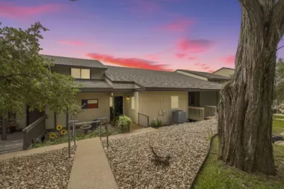 305 Venture Boulevard S, Lago Vista, TX 78645 - Photo 3