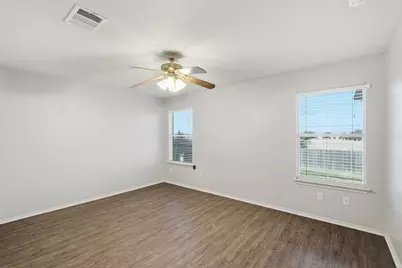 13516 Lyndon B. Johnson, Manor, TX 78653 - Photo 5