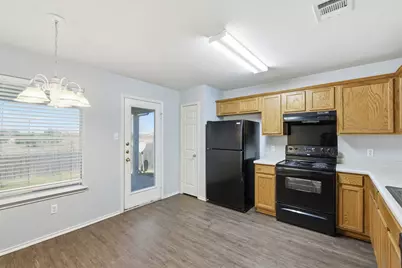 13516 Lyndon B. Johnson, Manor, TX 78653 - Photo 3