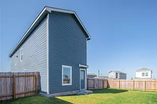 539 Commander Abbott Dr, Jarrell, TX 76537 - Photo 19