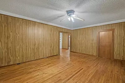 312 W 10th Street, Georgetown, TX 78626 - Photo 19