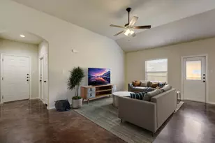 467 Jack Rabbit Ln, Buda, TX 78610 - Photo 5